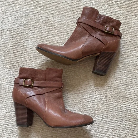 Cole Haan Cassidy Ankle Heeled Boots Leather Brown Buckle Size 11 - Picture 1 of 16